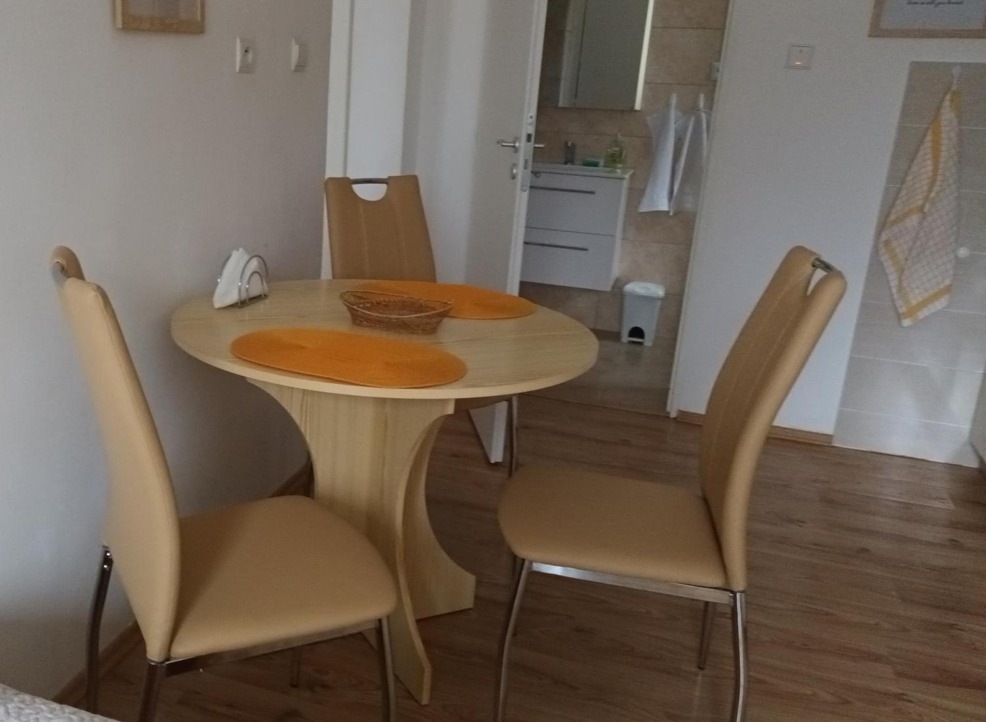 Apartman Alena Karlovy Vary Exterior photo
